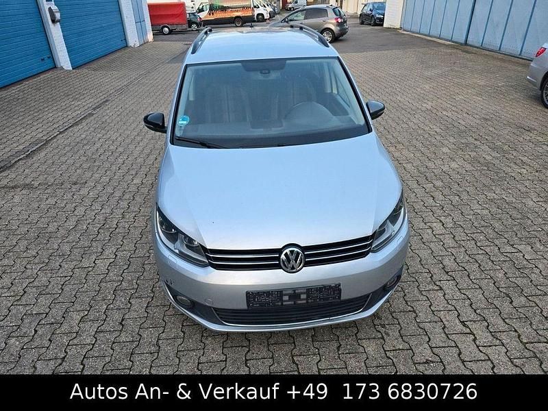 Silber Gebraucht 2013 VW Touran Match Van / Kleinbus | 5.500 € (Fairer Preis) - Bild 1/4