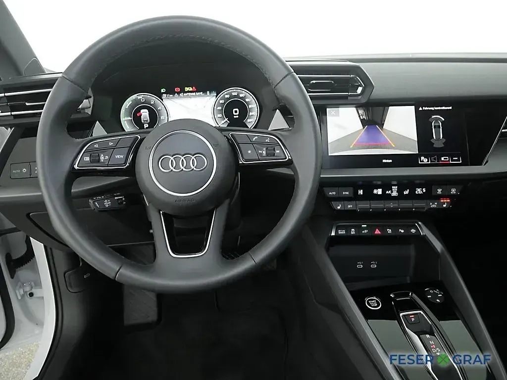 Gebraucht Audi A3 Ambiente 204 PS (150 kW) 2025 Gletscherweiß Limousine