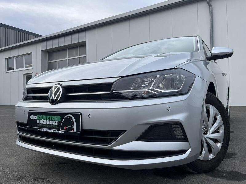 Silber Gebraucht 2021 VW Polo Comfortline Limousine | 14.859 € (Guter Preis) - Bild 1/4