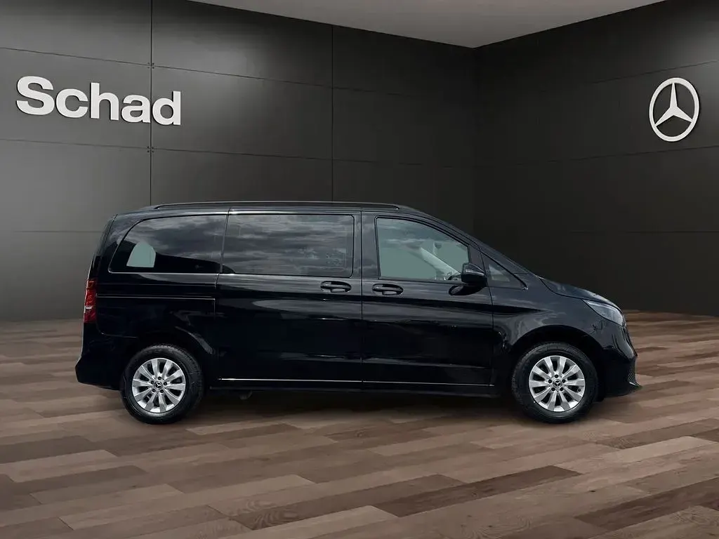 Gebraucht Mercedes V220 163 PS (119 kW) 2021 Schwarz Van / Kleinbus