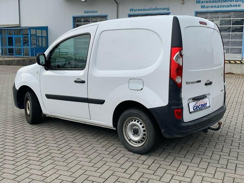 Gebraucht Renault Kangoo 68 PS (50 kW) 2011 Weiß Van / Kleinbus