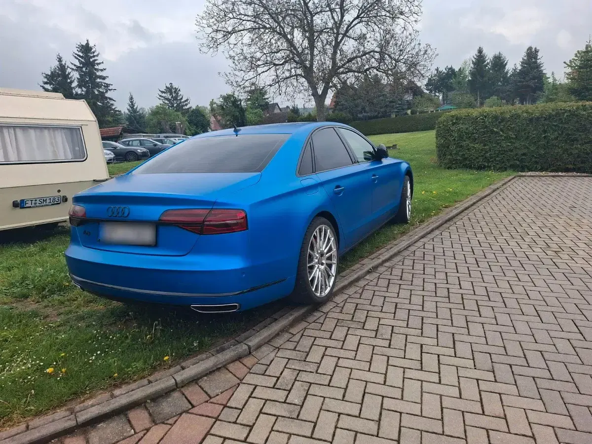 Gebraucht Audi A8 Sport 269 PS (197 kW) 2015 Blau Limousine