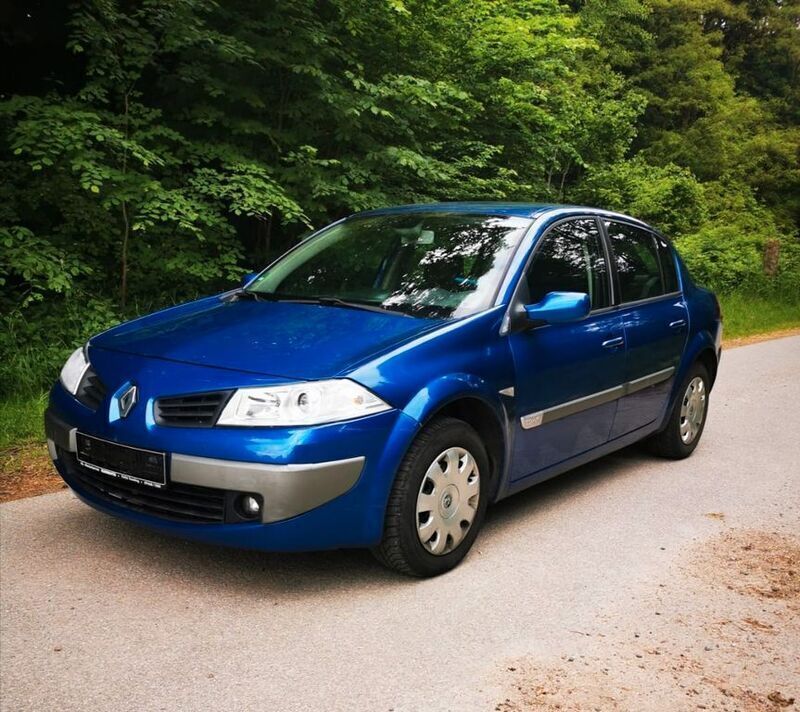 Blau Gebraucht 2006 Renault Mégane II Avantage Limousine | 1.200 € (Superpreis) - Bild 1/4