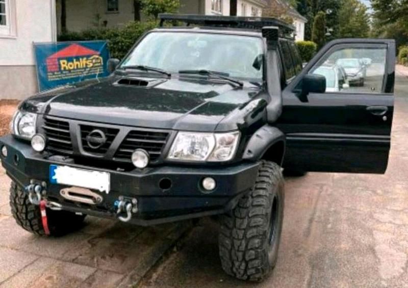 Schwarz Gebraucht 2003 Nissan Patrol SUV | 12.500 € (Fairer Preis) - Bild 1/4