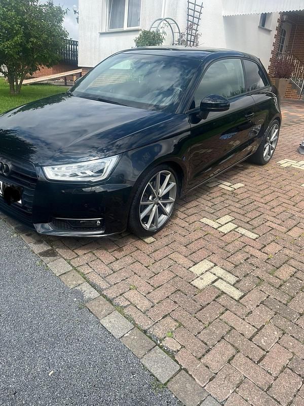 Schwarz Gebraucht 2018 Audi A1 Sport Kleinwagen | 13.799 € (Etwas zu teuer) - Bild 1/4
