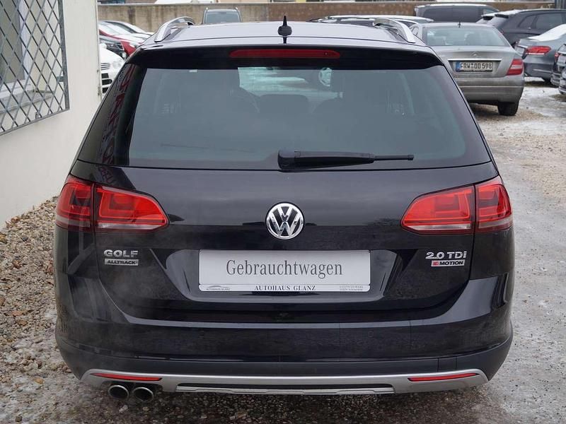 Gebraucht VW Golf Alltrack 150 PS (110 kW) 2016 Deep black perleffekt Kombi