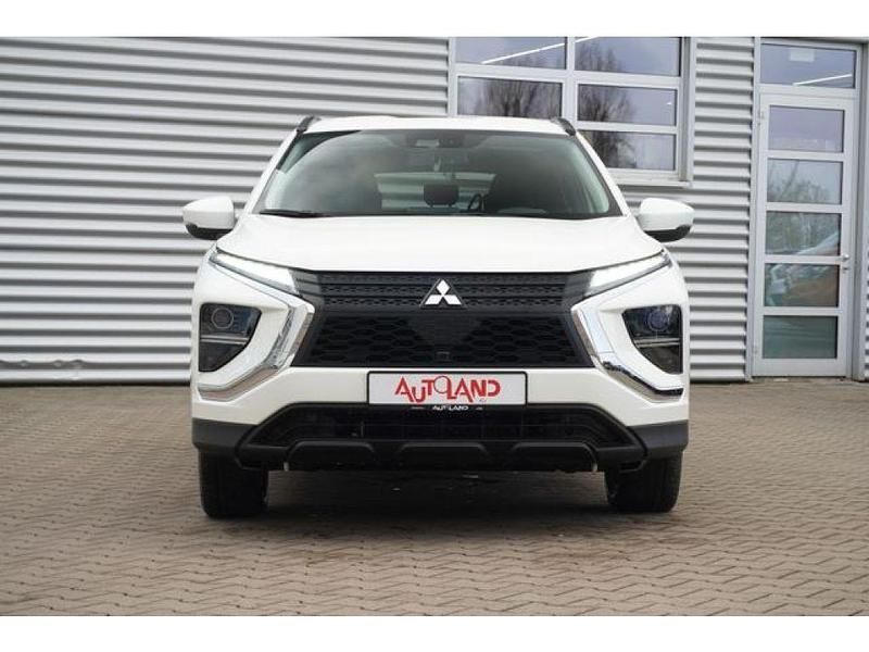 Gebraucht Mitsubishi Eclipse Cross Basis 188 PS (138 kW) 2022 Weiss SUV