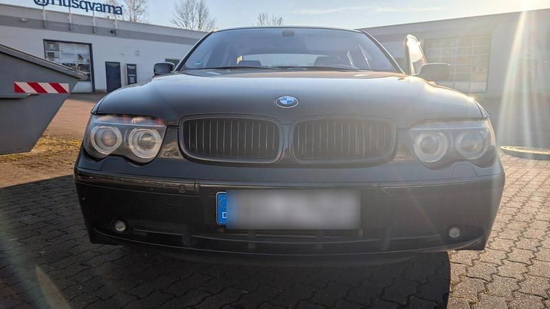 Gebraucht BMW 745L 333 PS (244 kW) 2004 Schwarz Limousine