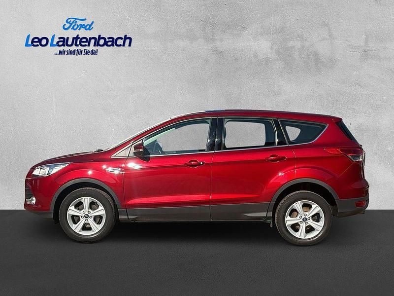 Gebraucht Ford Kuga Trend 150 PS (110 kW) 2015 Rot SUV