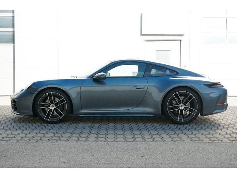 Gebraucht Porsche 992 394 PS (289 kW) 2025 1h vanadiumgrau (metallic) Coupé