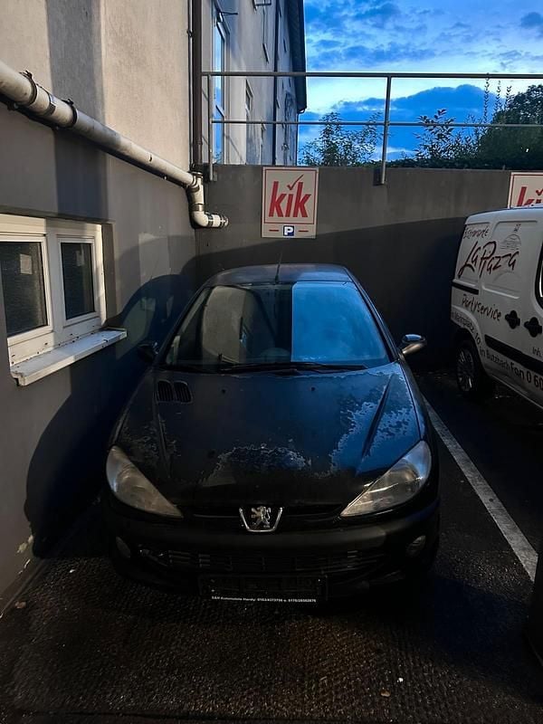 Gebraucht Peugeot 206 75 PS (55 kW) 2005 Schwarz Kleinwagen