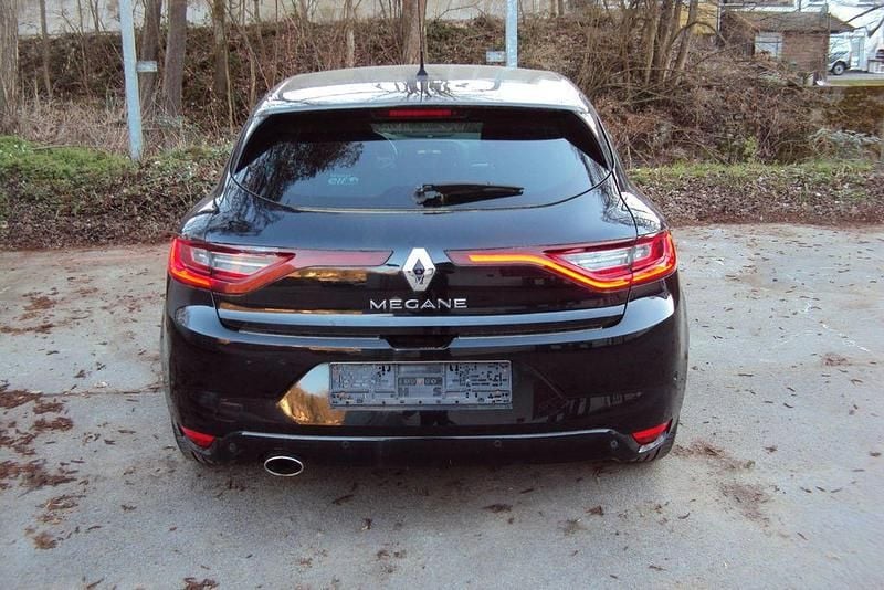 Gebraucht Renault Mégane IV 132 PS (97 kW) 2017 Schwarz Limousine