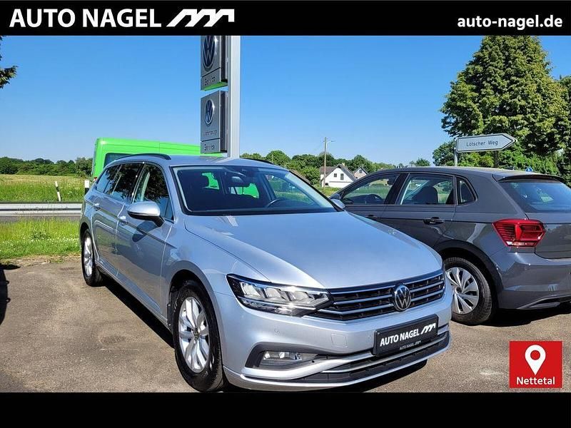Silber Gebraucht 2021 VW Passat Business Kombi | 20.998 € (Superpreis) - Bild 1/4