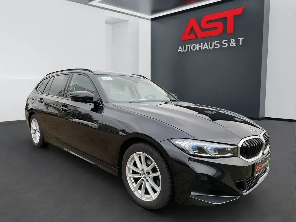 Gebraucht BMW 318 156 PS (114 kW) 2024 Schwarz Kombi