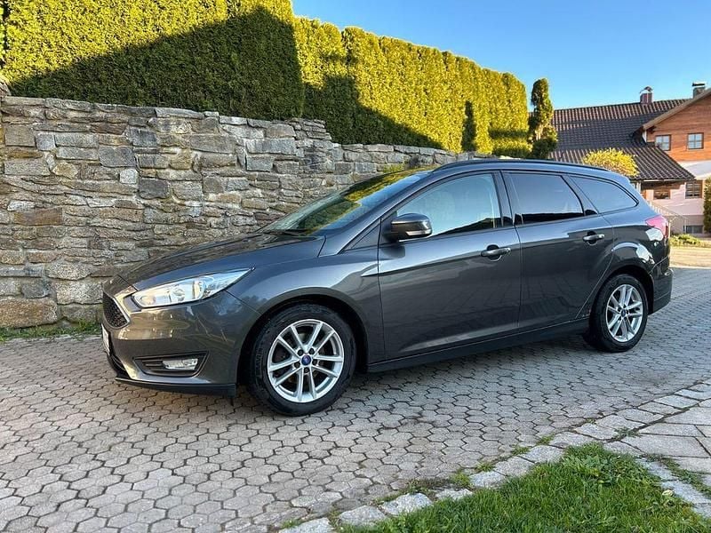 Second-hand Ford Focus Titanium 150 CP (110 kW) 2015 Gri Berlinǎ