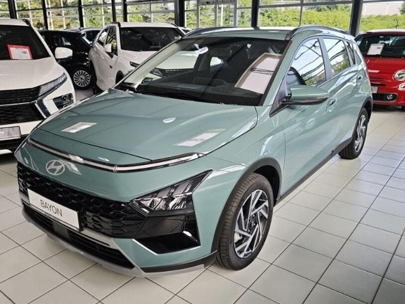 Gebraucht Hyundai Bayon Trend 101 PS (74 kW) 2024 Gruen SUV