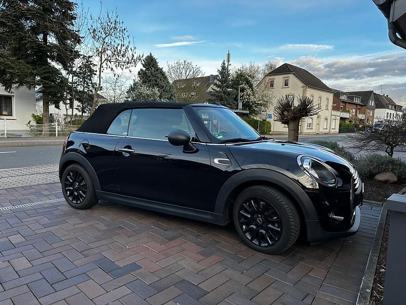 Gebraucht Mini Cooper Cabriolet 102 PS (75 kW) 2019 Schwarz Cabrio