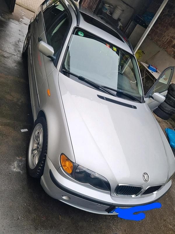 Gebraucht BMW 320 150 PS (110 kW) 2005 Grau Kombi