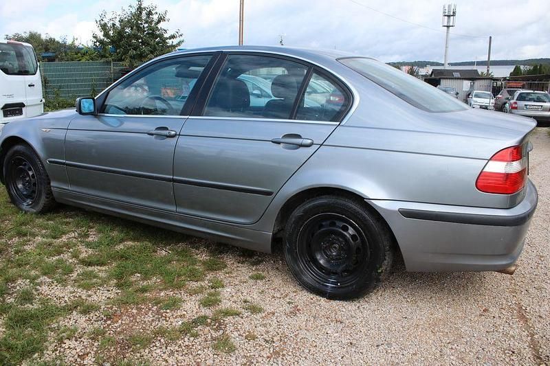 Gebraucht BMW 318 143 PS (105 kW) 2004 Grau Limousine