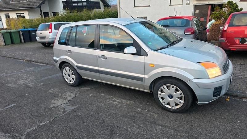 Gebraucht Ford Fusion 101 PS (74 kW) 2005 Silber Kleinwagen