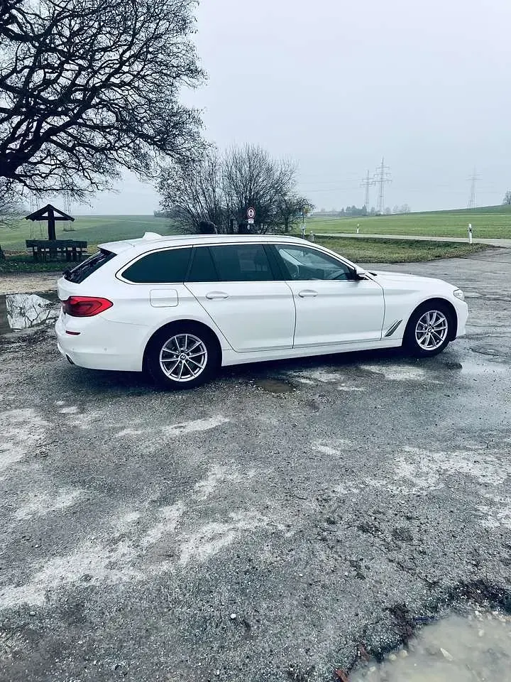 Gebraucht BMW 530 265 PS (194 kW) 2019 Kombi