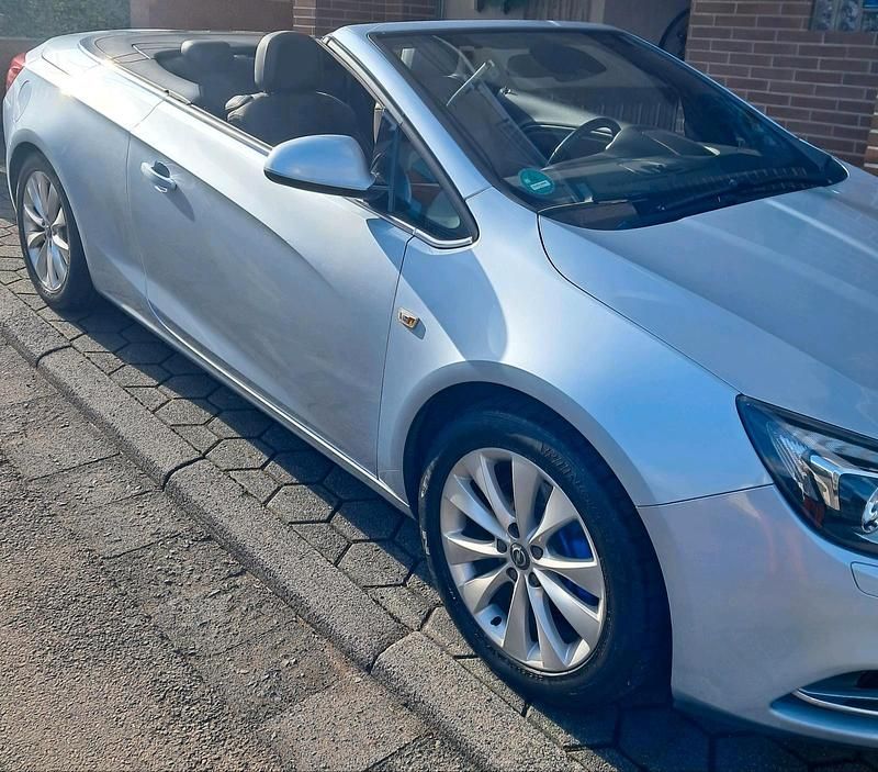 Gebraucht Opel Cascada 165 PS (121 kW) 2014 Blau Cabrio
