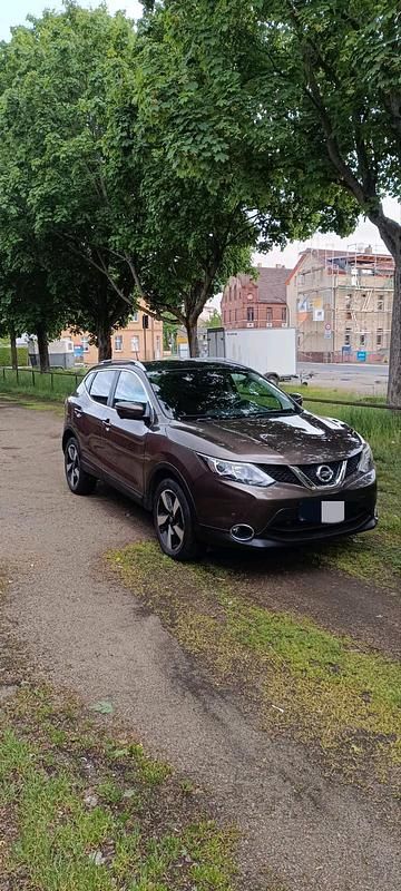 Gebraucht 2015 Nissan Qashqai SUV | 15.700 € (Etwas zu teuer) - Bild 1/4