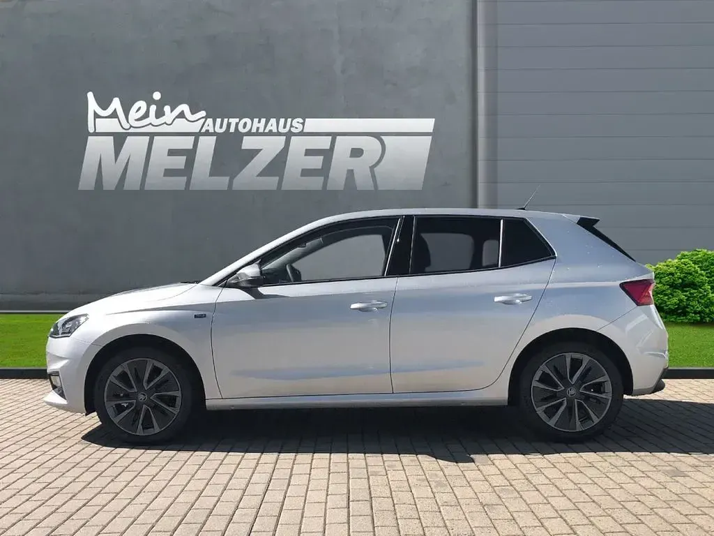 Neu Skoda Fabia Tour 116 PS (85 kW) 2025 Brilliantsilber Kleinwagen