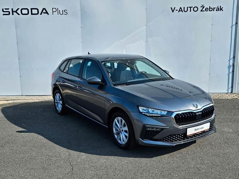 Gebraucht Skoda Scala Selection 116 PS (85 kW) 2024 Grau Kleinwagen