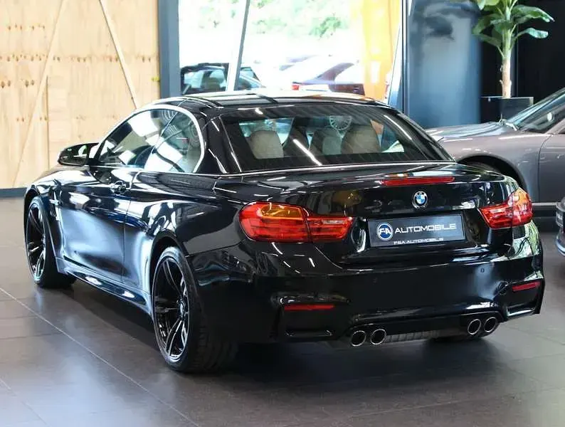 Gebraucht BMW M4 Cabriolet Performance 431 PS (317 kW) 2015 Schwarz Cabrio