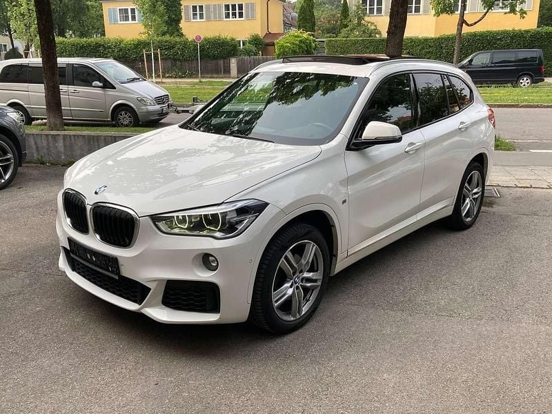 Alpinweiss iii Gebraucht 2019 BMW X1 M Sport SUV | 17.400 € (Fairer Preis) - Bild 1/4