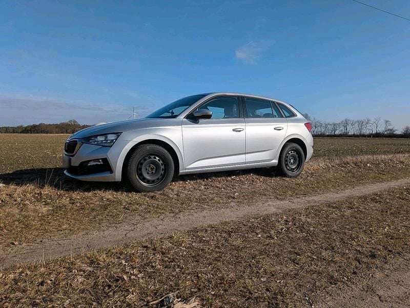 Gebraucht Skoda Scala Ambition 116 PS (85 kW) 2019 Silber Kleinwagen