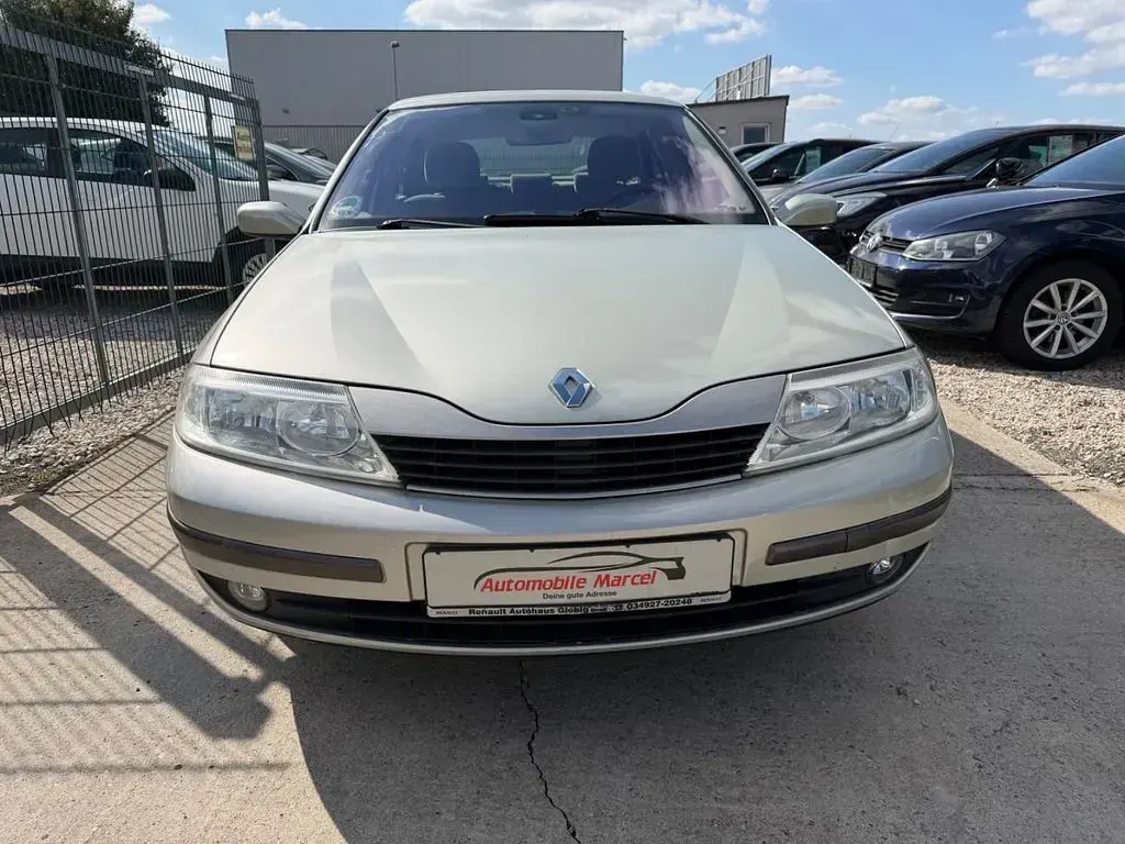 Gebraucht Renault Laguna II Authentique 120 PS (88 kW) 2003 Gold Limousine