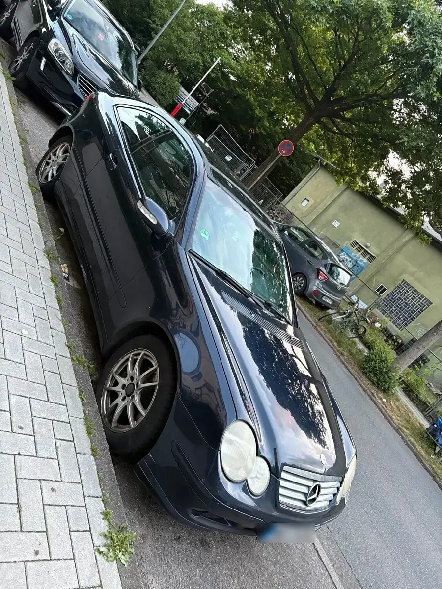 Gebraucht Mercedes C220 143 PS (105 kW) 2002 Blau Coupé