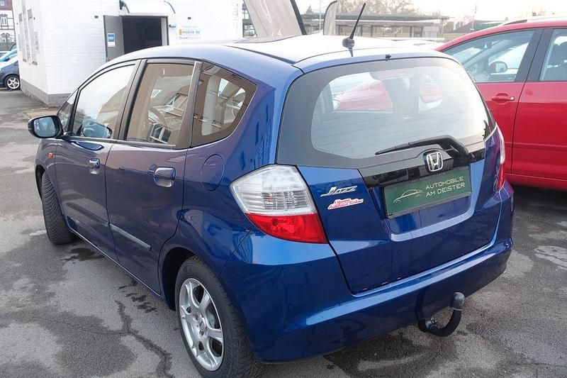 Gebraucht Honda Jazz 90 PS (66 kW) 2009 Blau Kleinwagen