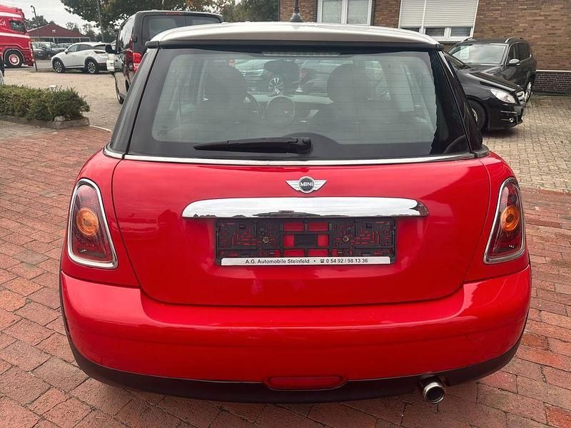 Second-hand Mini Cooper D 109 CP (80 kW) 2009 Roșu Hatchback