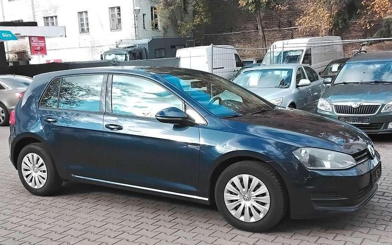 Second-hand VW Golf VII Trendline 86 CP (63 kW) 2013 Albastru Hatchback