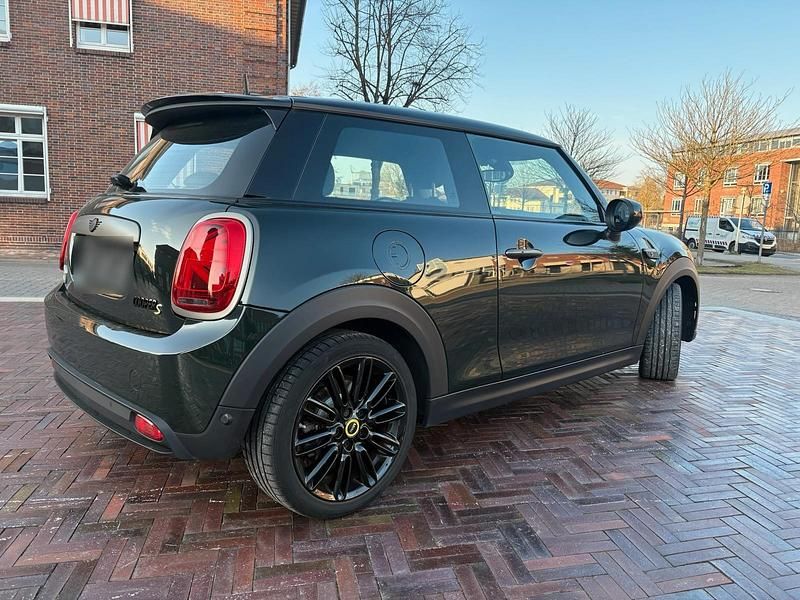 Gebraucht Mini Cooper SE Resolute Edition 135 kW (184 PS) 2023 Kleinwagen