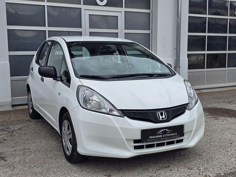 Gebraucht Honda Jazz S Cool 90 PS (66 kW) 2015 Weiß Kleinwagen