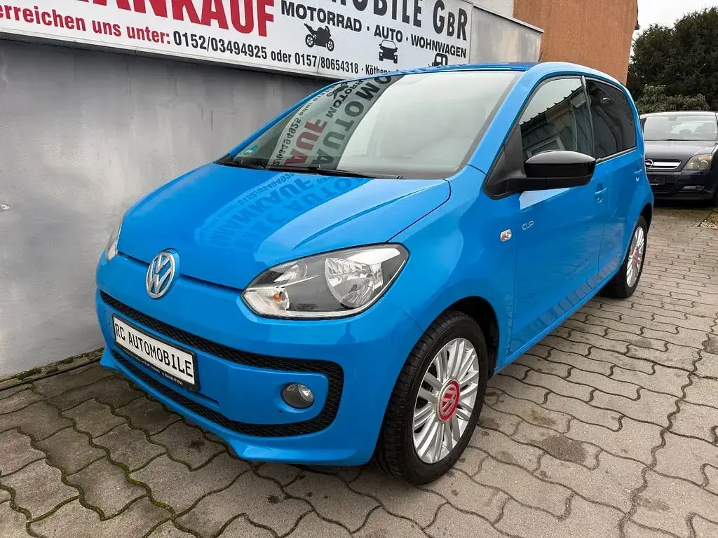Second-hand VW up! Cup 75 CP (55 kW) 2014 Albastru Hatchback