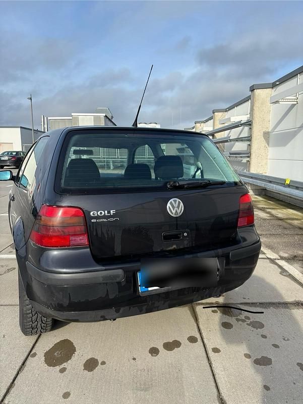 Gebraucht VW Golf IV Edition 75 PS (55 kW) 2001 Schwarz Kleinwagen