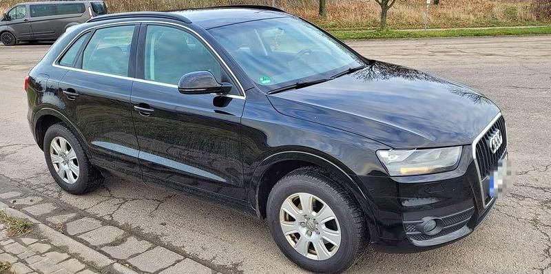 Gebraucht Audi Q3 140 PS (102 kW) 2012 Schwarz SUV