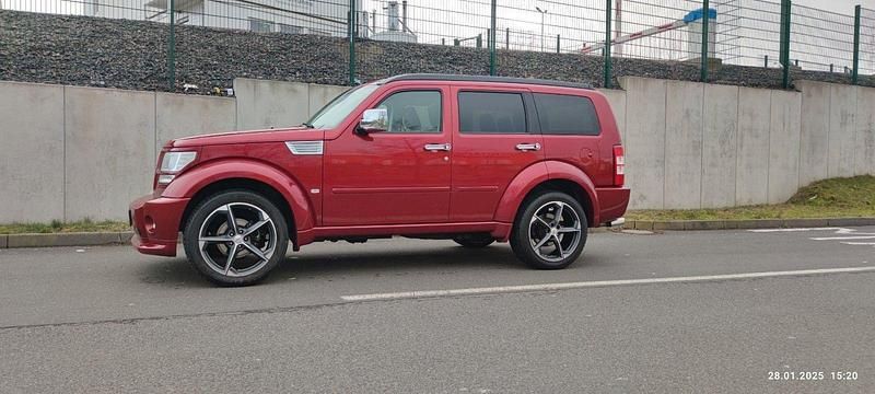 Second-hand Dodge Nitro 260 CP (191 kW) 2007 Roșu SUV