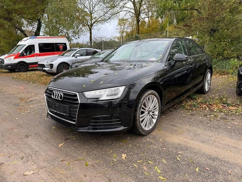 Schwarz Gebraucht 2018 Audi A4 Comfort Limousine | 12.980 € (Superpreis) - Bild 1/4