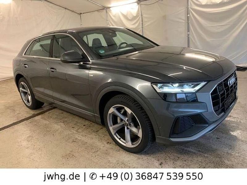 Gebraucht Audi Q8 S-Line 286 PS (210 kW) 2022 Daytonagrau (metallic) SUV