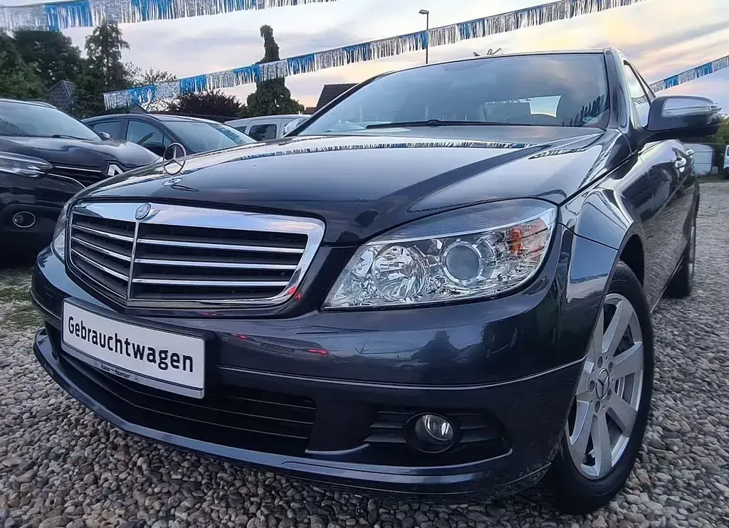 Używany Mercedes C200 184 KM (135 kW) 2007 Szary Sedan/Limuzyna