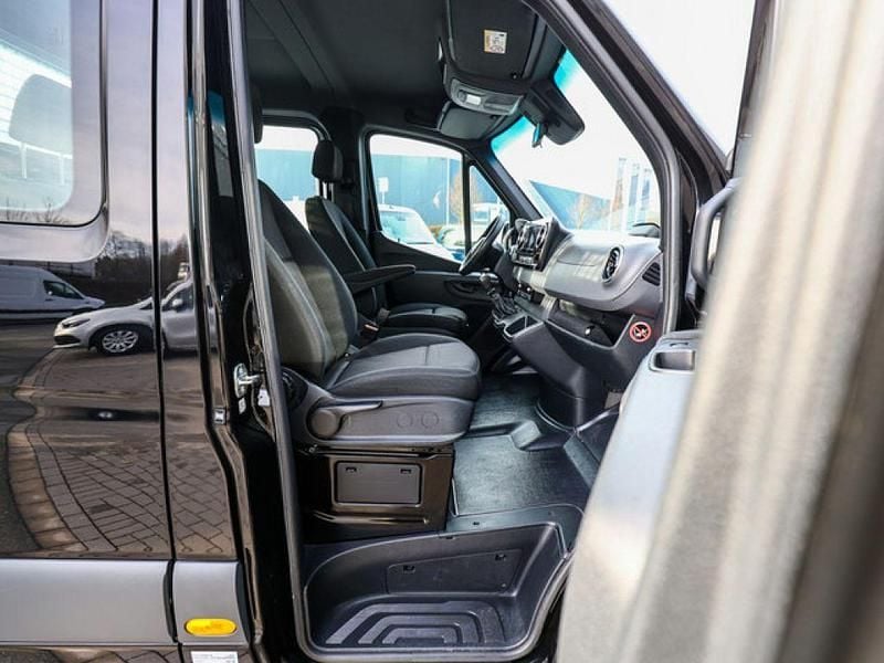 Gebraucht Mercedes Sprinter 150 PS (110 kW) 2024 Schwarz Van