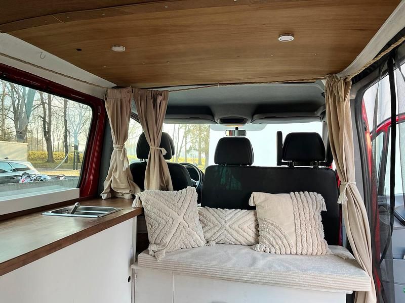 Second-hand VW Crafter 109 CP (80 kW) 2012 Roșu Van