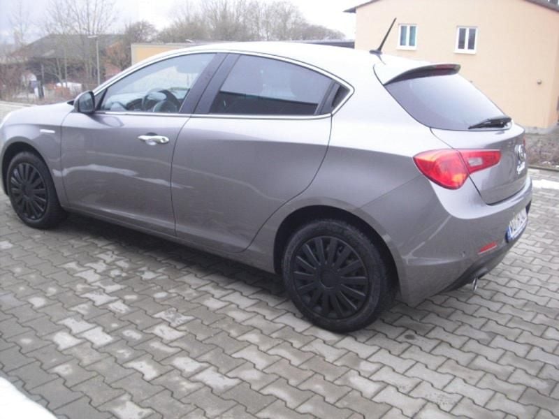 Gebraucht Alfa Romeo Giulietta Turismo 150 PS (110 kW) 2014 Grau Kleinwagen