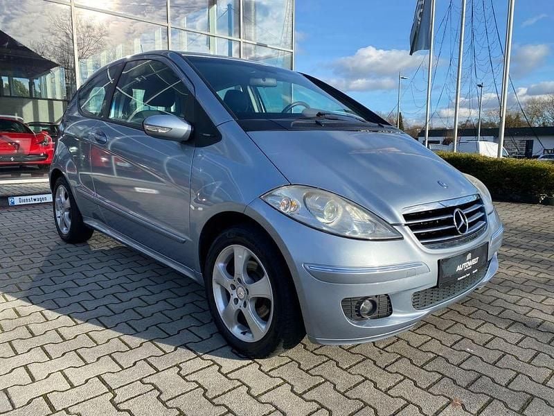 Blau Gebraucht 2008 Mercedes A150 Limousine | 1.890 € (Superpreis) - Bild 1/4